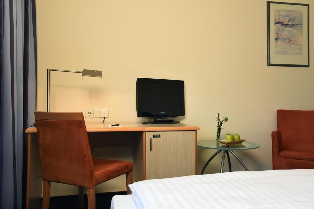 Intercityhotel Stuttgart Estugarda Exterior foto