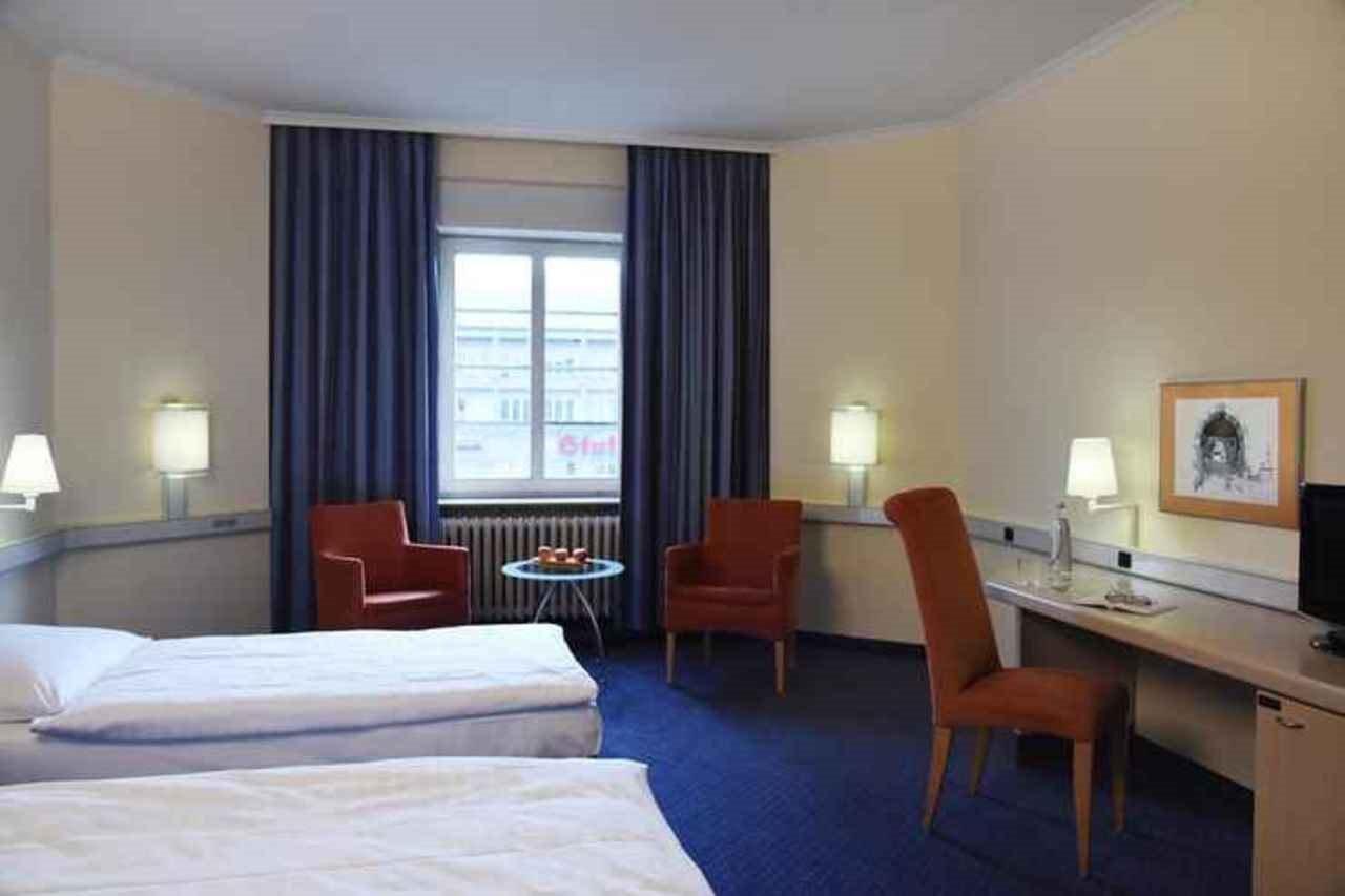Intercityhotel Stuttgart Estugarda Exterior foto