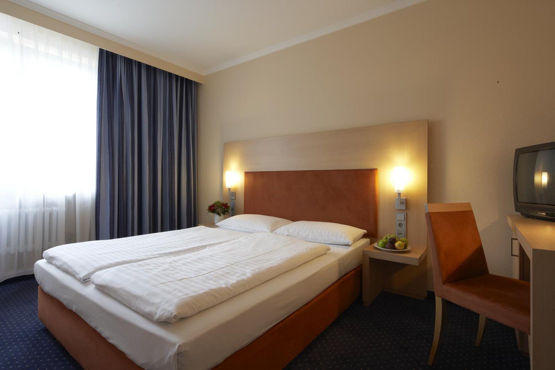 Intercityhotel Stuttgart Estugarda Quarto foto