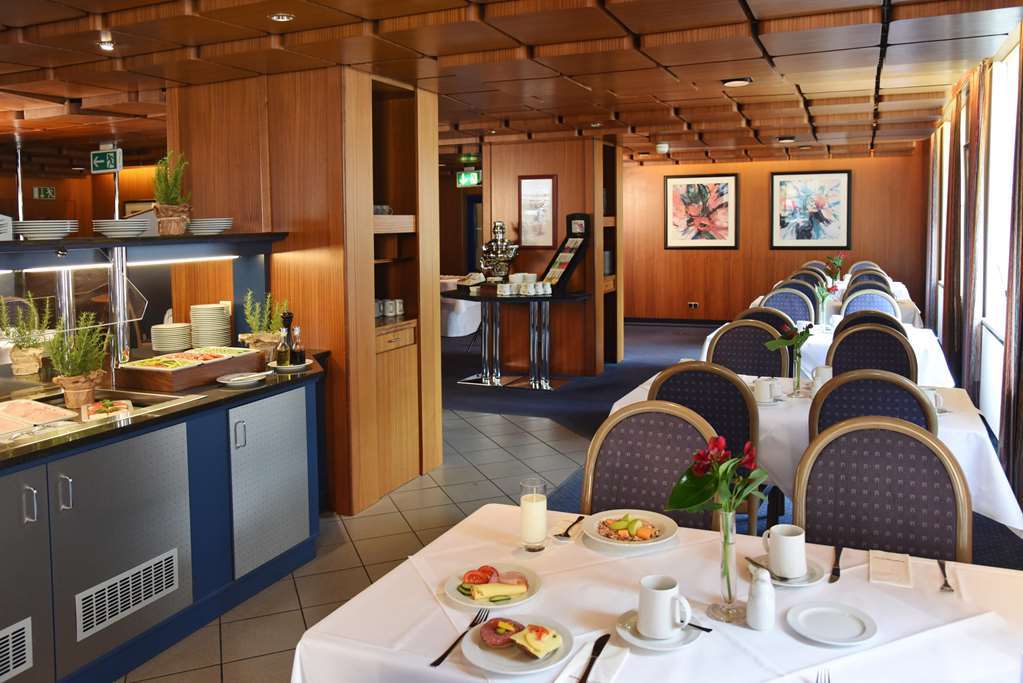 Intercityhotel Stuttgart Estugarda Exterior foto